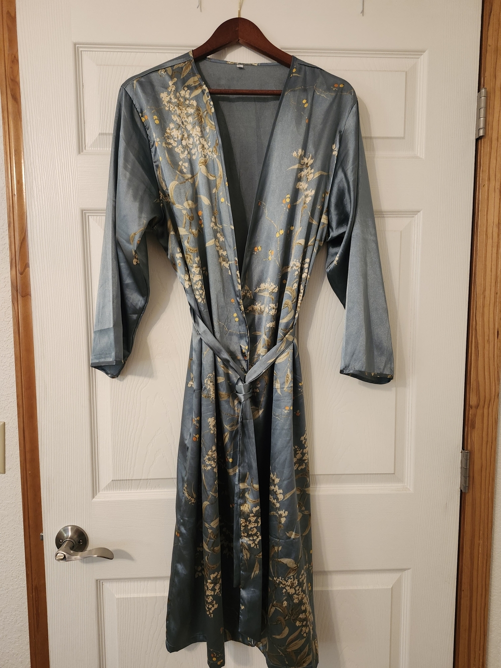 Satin-Feel Floral Robe